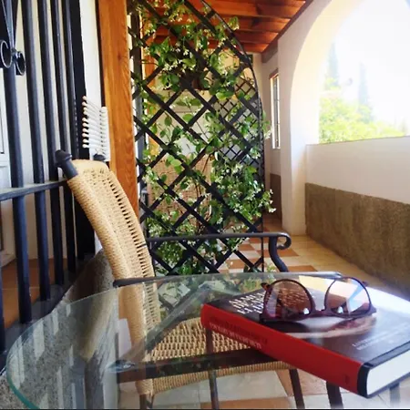 Alcadima Hotel