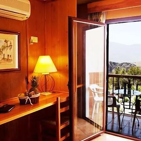 Hotel Alcadima 3*