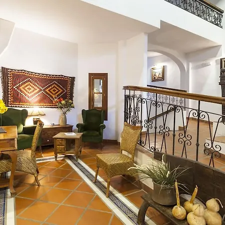 Hotel Alcadima 3*